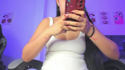 Snapshot of kittystar18 chatting on 05.03.26 kitty online show from 05.03.26