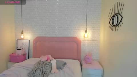  K I T T  Y  online show from 03.17.26