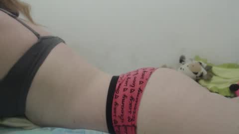 Snapshot of kittywhiteass chatting on 01.07.25 kittywhiteass online show from 01.07.25