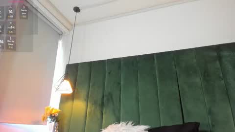 Snapshot of kittyy_milk chatting on 10.30.25 K I T T Y Y online show from 10.30.25