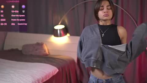 Zendaya online show from 02.13.25