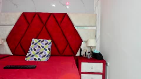 Snapshot of kity_spiderr chatting on 06.30.26 Luisa y Jairo online show from 06.30.26