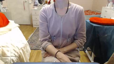 Snapshot of kiuminberry chatting on 02.10.26 KiuminBerry online show from 02.10.26