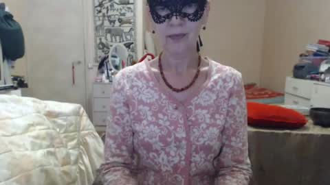 Snapshot of kiuminberry chatting on 07.26.26 KiuminBerry online show from 07.26.26