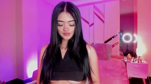 Snapshot of kiwi_lov23 chatting on 10.27.25 Kiwi online show from 10.27.25