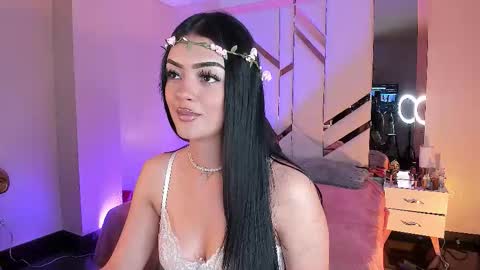 Snapshot of kiwi_lov23 chatting on 11.20.25 Kiwi online show from 11.20.25