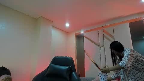 Snapshot of kiwi_lov23 chatting on 11.27.25 Kiwi online show from 11.27.25