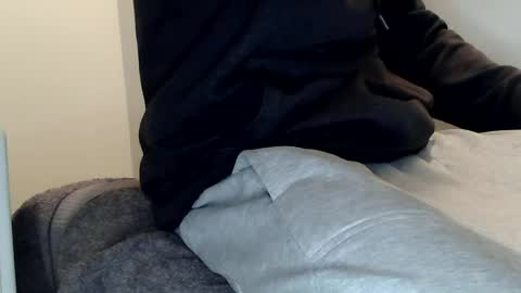 Snapshot of kiwibulge123 chatting on 06.21.26 kiwibulge123 online show from 06.21.26