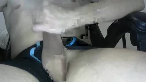 Snapshot of kiwiseller chatting on 12.03.25 kiwiseller online show from 12.03.25