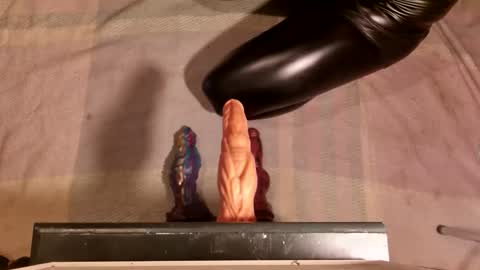 Snapshot of klamstrakur1 chatting on 10.11.25 klamstrakur1 online show from 10.11.25