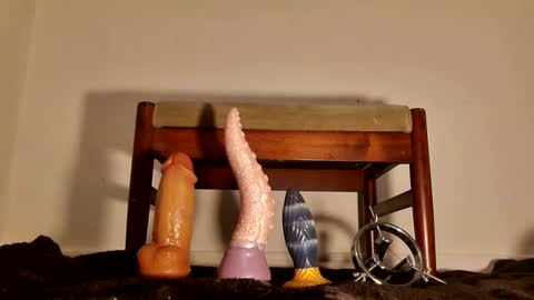 klamstrakur1 online show from 11.30.25