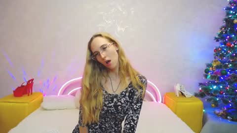 Klary online show from 12.21.24