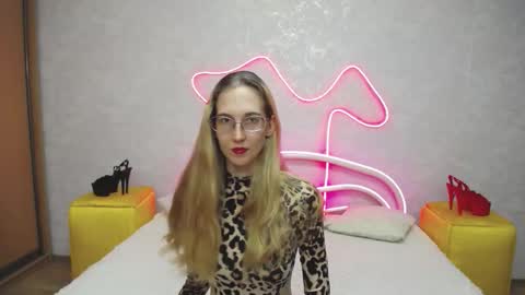 Klary online show from 09.15.25