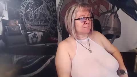 Michelle online show from 10.12.25