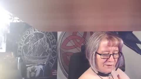 Snapshot of kleiner_teufel chatting on 03.29.26 Michelle online show from 03.29.26