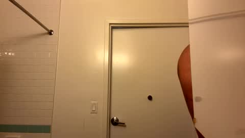 Snapshot of kleinpalace chatting on 11.19.25 kleinpalace online show from 11.19.25