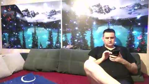 Kleosnow online show from 12.14.25