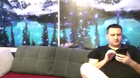 Kleosnow online show from 12.17.25