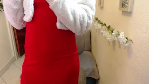 Snapshot of kloe_deker chatting on 12.15.25 Kloe deker online show from 12.15.25