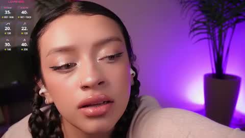 Snapshot of kloe_meow chatting on 06.18.26 Kloe online show from 06.18.26