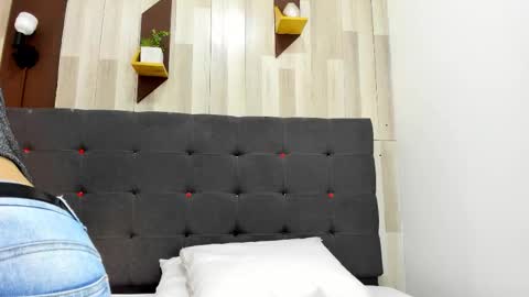 Kloeh online show from 10.30.25