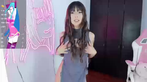 Snapshot of kloeking_ chatting on 09.24.25 kloe online show from 09.24.25