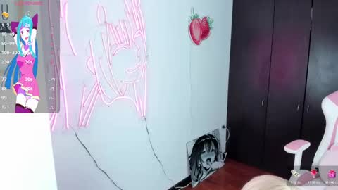 Snapshot of kloeking_ chatting on 10.16.25 kloe online show from 10.16.25