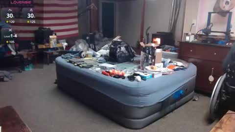 Snapshot of kneesdown321 chatting on 01.28.25 kneesdown321 online show from 01.28.25