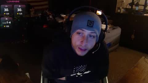 Snapshot of kneesdown321 chatting on 01.31.25 kneesdown321 online show from 01.31.25