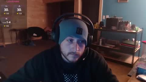 Snapshot of kneesdown321 chatting on 10.07.25 kneesdown321 online show from 10.07.25