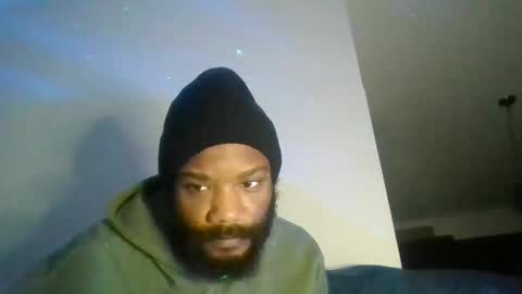 Snapshot of knightcrwler chatting on 10.25.25 knightcrwler online show from 10.25.25