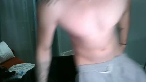 Snapshot of knotsiemens chatting on 02.01.26 Adam online show from 02.01.26