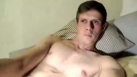 Snapshot of kobu0101 chatting on 09.29.25 kobu0101 online show from 09.29.25