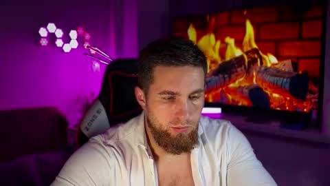 Snapshot of kochka25 chatting on 02.22.26 Sweet boy online show from 02.22.26