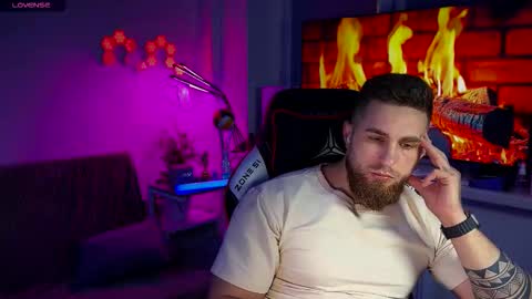 Snapshot of kochka25 chatting on 03.01.26 Sweet boy online show from 03.01.26