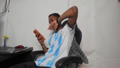 Snapshot of kofi_exotic_ chatting on 06.07.26 kofi online show from 06.07.26