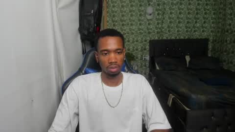 Snapshot of kofi_exotic_ chatting on 06.17.26 kofi online show from 06.17.26