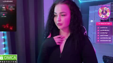 Mia online show from 02.09.25