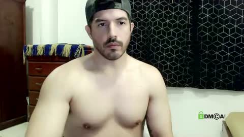 Snapshot of kolombianox chatting on 06.19.26 kolombianox online show from 06.19.26