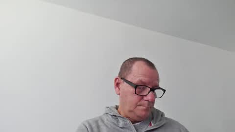 Snapshot of komputer123456789 chatting on 09.09.25 Bogdan online show from 09.09.25