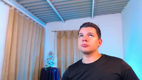 Snapshot of konnie_kardashian chatting on 11.25.25 Klyie Online Mostly at 10pm-7am COL time online show from 11.25.25