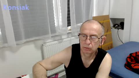 Snapshot of konsiak chatting on 05.23.26 Komsiak online show from 05.23.26
