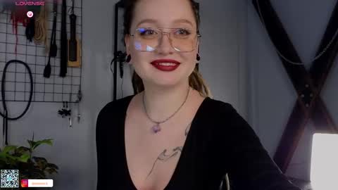 Snapshot of koracrosbie chatting on 02.25.25 Kora       TG channel  online show from 02.25.25