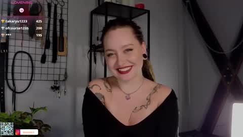 Snapshot of koracrosbie chatting on 02.25.25 Kora       TG channel  online show from 02.25.25