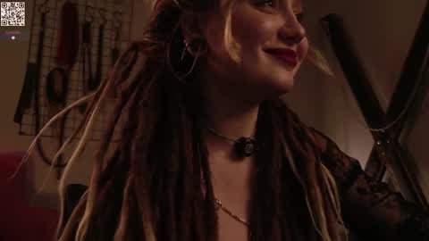 Snapshot of koracrosbie chatting on 10.10.25 Kora       TG channel  online show from 10.10.25