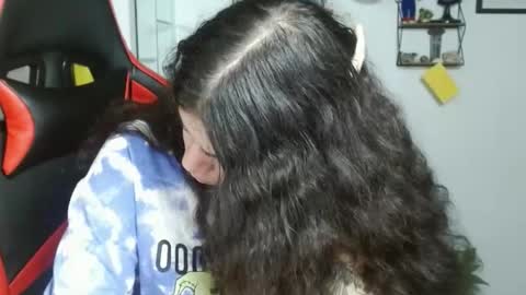 Karoll online show from 03.04.25