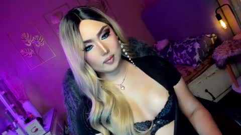 MISS ALICIA online show from 12.27.24