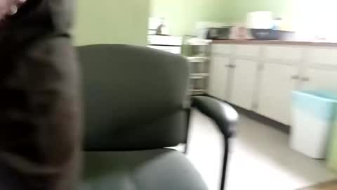 Prince makonnen  online show from 10.04.25