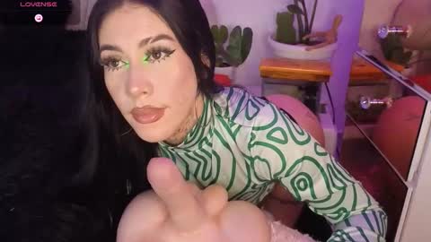 Snapshot of korolovaa chatting on 09.14.25 korolova online show from 09.14.25