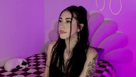 Snapshot of korolovaa chatting on 05.28.26 korolova online show from 05.28.26